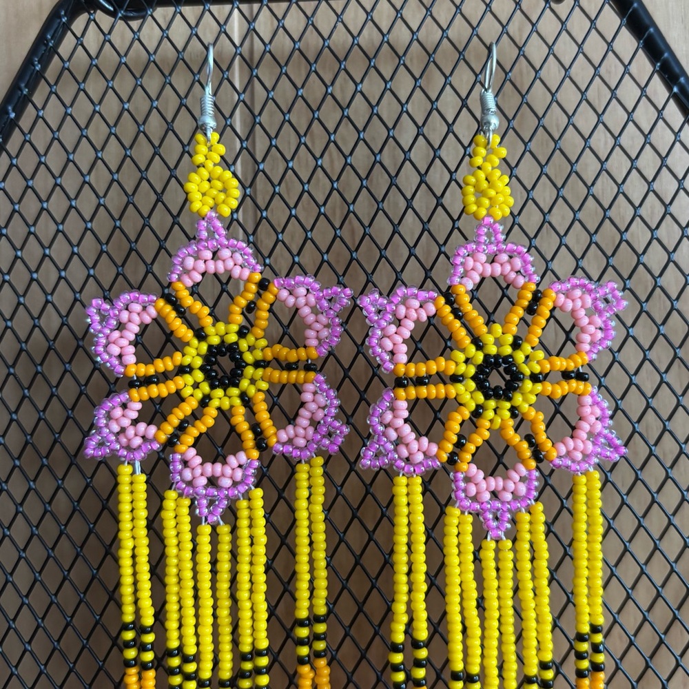 💕New Listing 💕 Handmade Chakira bead extra long earrings - Picture 3 of 8